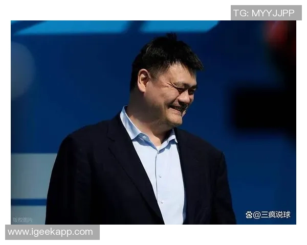 姚明逆投：篮球场上的传奇瞬间与背后不为人知的努力与坚持