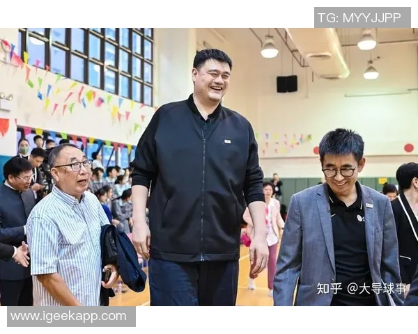 姚明骷髅照引发热议网友纷纷猜测背后故事与深意 姚明骷髅照引发热议网友纷纷猜测背后故事与深意