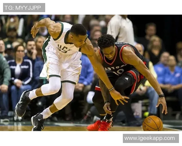 猛龙客场击败雄鹿,系列赛精彩纷呈,抢七大战一触即发 猛龙客场击败雄鹿,系列赛精彩纷呈,抢七大战一触即发